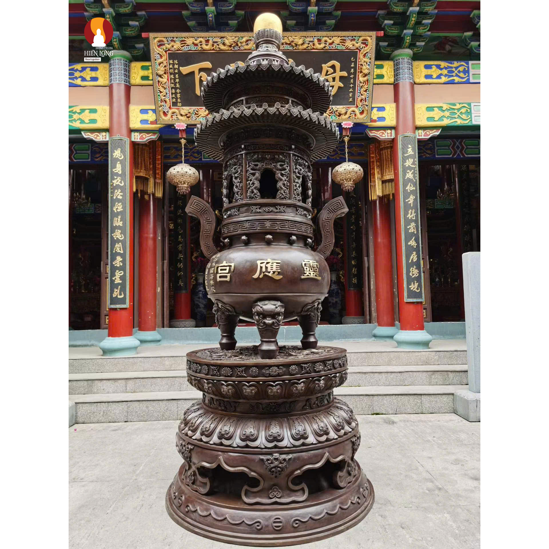 Lư hương bảo tháp nhiều tầng cỡ lớn đặt trước chính điện bằng đồng đỏ mẫu 2
