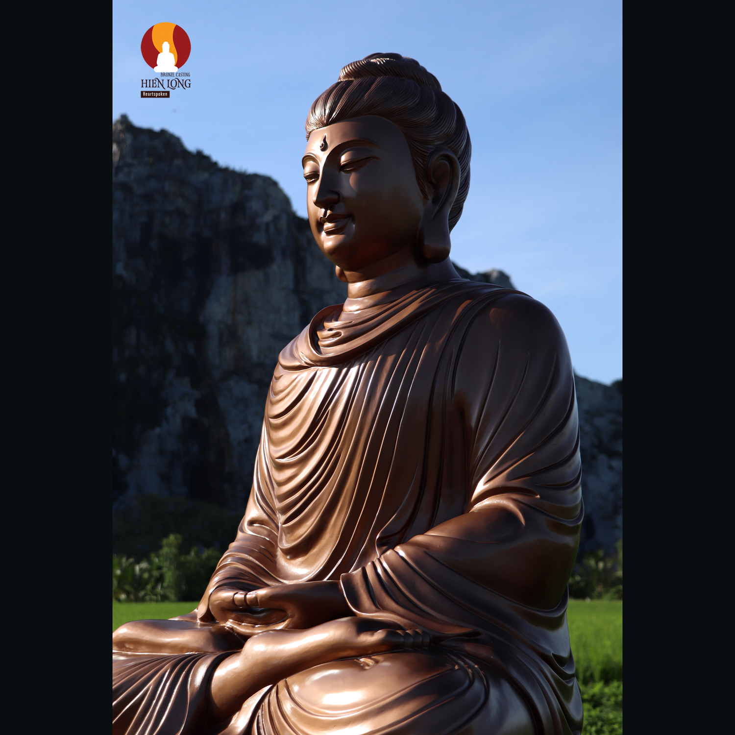 Tượng Phật Thích Ca lối Gandhara tọa Thiền thờ trong Chùa, đồng đỏ 1