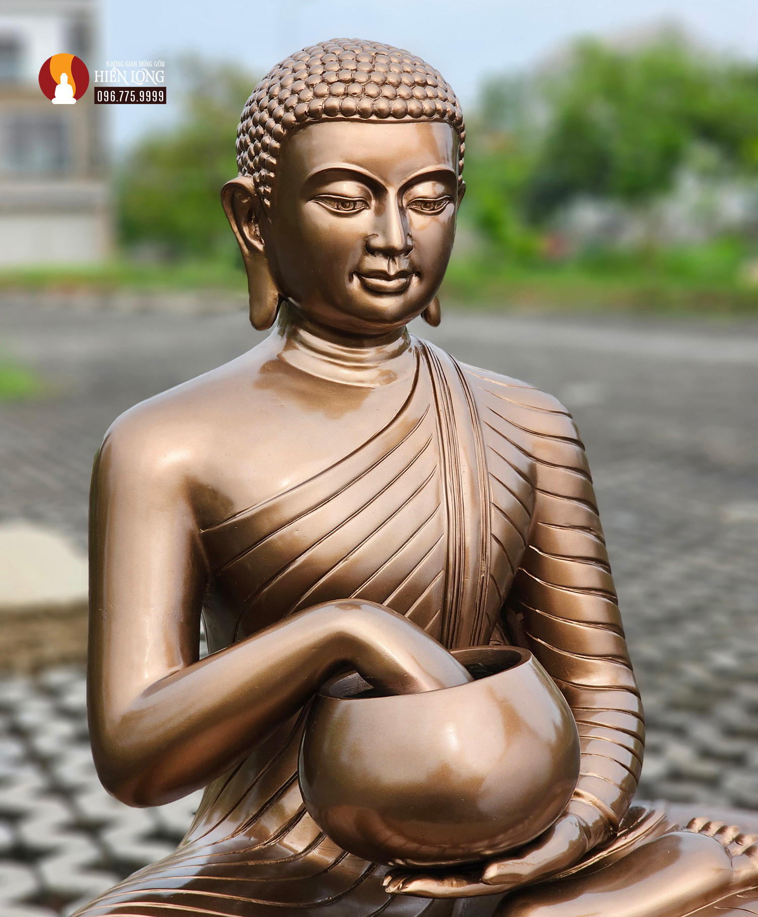 Tượng Thánh tăng Sivali ngồi thờ trong Chùa, điêu khắc thủ công