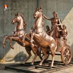 Nữ vương Chiến tộc - biểu tượng của quyền lực mềm và sự bảo hộ tối thượng