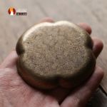 Đế lót tách trà đồng thau dáng hoa Thu Hải Đường, chạm khắc thủ công tinh xảo