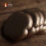 Đế lót tách trà đồng thau dáng hoa Thu Hải Đường, chạm khắc thủ công tinh xảo