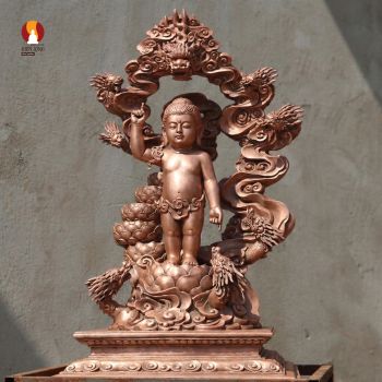 Tượng Tòa Cửu Long trong Chùa, đồng đỏ phủ sơn bảo vệ
