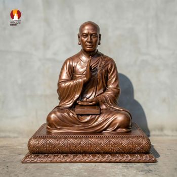 Tượng Sơ tổ Khương Tăng Hội - Khởi nguồn Thiền Việt - Phụng Dựng Từ Ý Tưởng Thiền Sư Nhất Hạnh - Diện Mạo người Khương Cư
